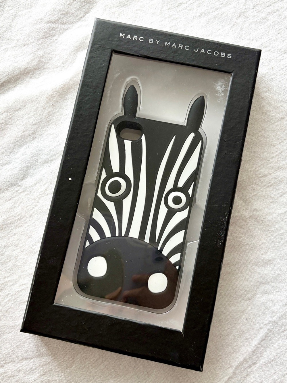 NIB Marc by Marc Jacobs iPhone 5 case